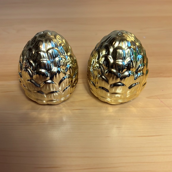 Salt and Pepper Shakers Vintage RUSS Golden Pine Cone Ceramic - Picture 2 of 5